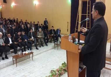 حقوق عشایر در طرح شبکه گذاری زمین ها ی کشاورزی پایاب سد خدا آفرین احقاق می شود