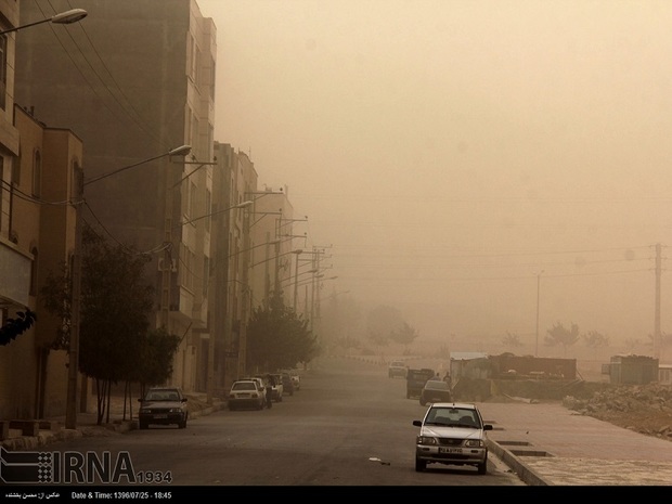 21موردحادثه براثر وقوع طوفان در اهواز رخ داد