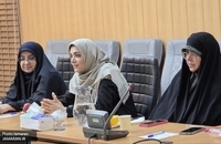 نشست هم‌اندیشی مؤسسه تنظیم و نشر آثار امام خمینی(س) قم با نویسندگان عرصه کودک و نوجوان