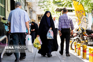 جریان عادی زندگی در شهر تهران...