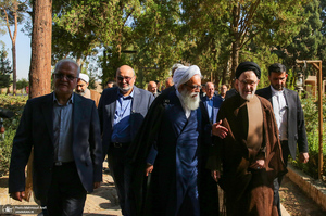 بازدید سید محمد خاتمی از باغ دولت آباد یزد