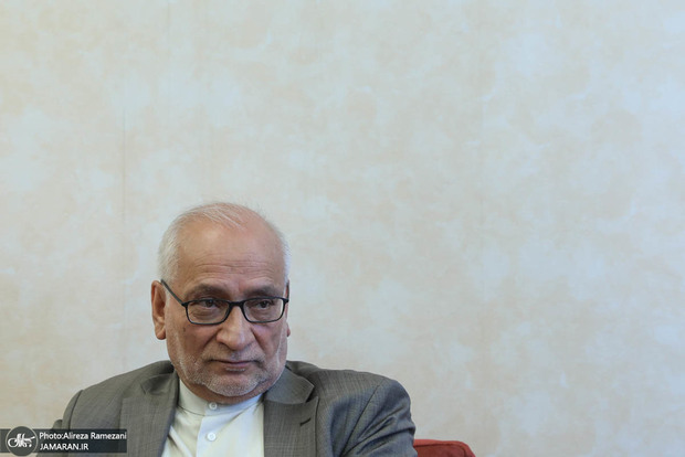 حسین مرعشی: سپردن تریبون سیاست به گویندگان بی‌تجربه و تخریب سرمایه‌های کشور، عاقبت خوشی برای ایران رقم نمی‌زند/ مصدق، هاشمی رفسنجانی، خاتمی، روحانی، لاریجانی همه را بی‌اعتبار کردیم و کنار گذاشتیم/ یک ملت موفق باید از سرمایه‌هایش حفاظت کند