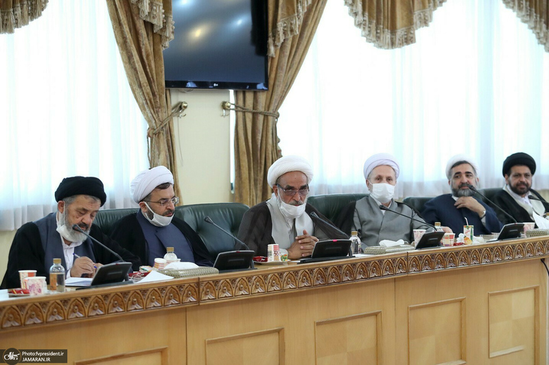 نشست هم اندیشی جهانگیری با جمعی از علما و روحانیون