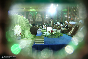 تجدید میثاق رئیس و اعضای مجلس خبرگان رهبری با آرمان های امام خمینی (س)