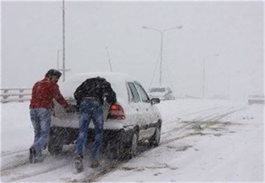 راه ارتباطی گردنه شیخ حسن شیروان همچنان بسته است