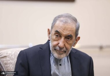 ولایتی به ظفرقندی وزیر بهداشت دولت چهاردهم تبریک گفت