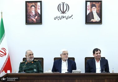 عارف: باید ویژگی‌های شخصیتی و خدمات گرانقدر شهدای خدمت برای آحاد جامعه به ویژه نسل نوجوان و جوان تبیین شود/ شهید آیت الله رئیسی با ویژگی‌های والای اخلاقی، عاشق خدمت به مردم بود/ باید نهادهای مردمی حضور پررنگ و جدی در مراسم بزرگداشت شهدای خدمت داشته باشند