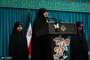 دیدار هزاران نفر از زنان و دختران با رهبر معظم انقلاب