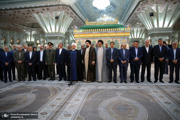 روحانی: «میزان رأی ملت است» یک شعار نبود؛ نظریه حقوقی و فقهی امام بود/ سید حسن خمینی:  امروز روز حمایت بیشتر از دولت و خدمت بیشتر به مردم است