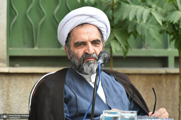 سروش محلاتی: مصیبت بزرگی است که اندیشه های متحجرانه بدلی جای تفکر روشنگرانه مطهری را گرفته/ آیا امروز ما نیز مانند مطهری امر به معروف را می‌شناسیم و می‌شناسائیم؟ آیا نهاد امر به معروف در جامعه ما بر مبنای اندیشه مطهری شکل گرفته و عمل می‌کند؟