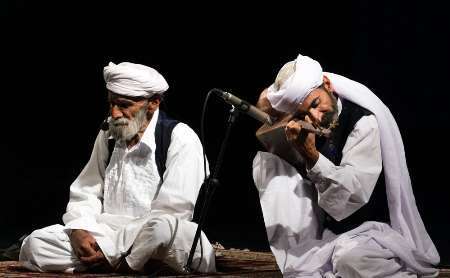 دهمین جشنواره موسیقی نواحی ایران در کرمان آغاز به کار کرد