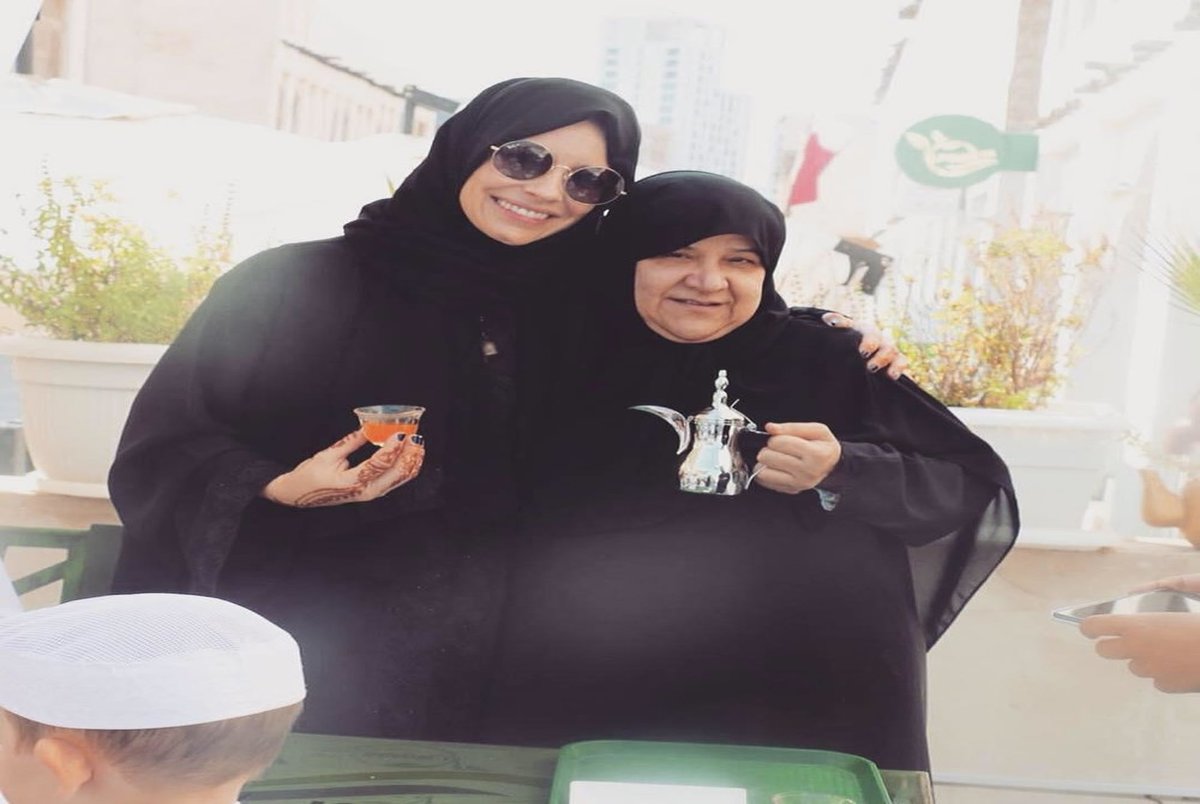 بازیگر سرشناس سریال"لاست" باحجاب در قطر+ عکس