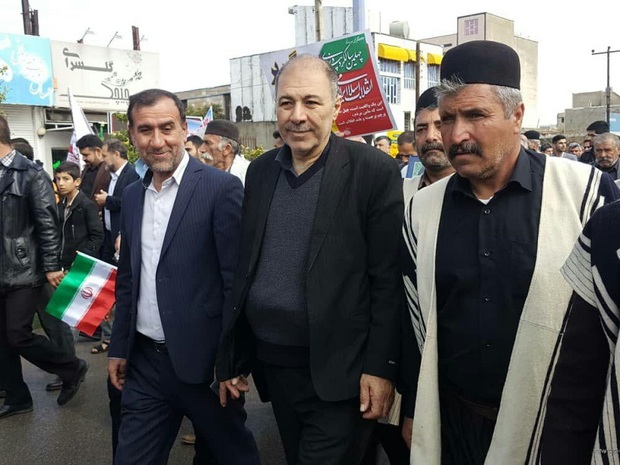 حضور مردم در راهپیمایی 22 بهمن هشدار به ایادی استکبار بود