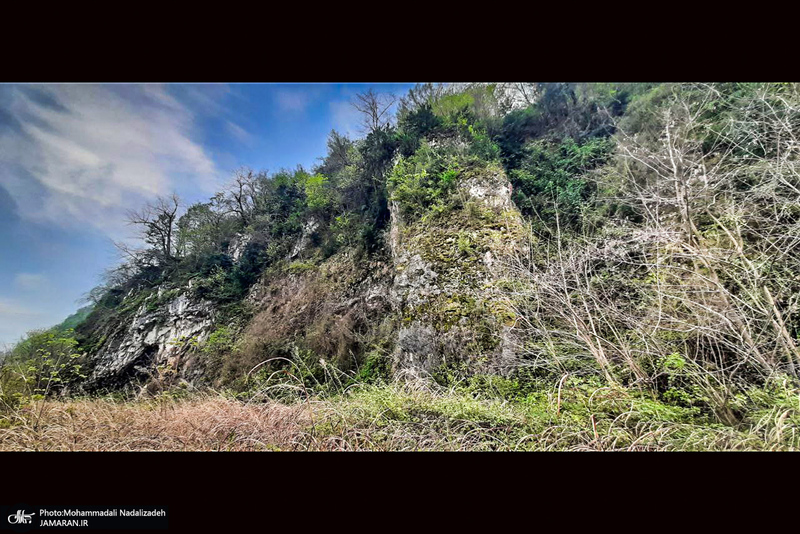غار‌های روستای چلک