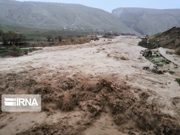 سیلابی با حجم ۳۱۲ میلیون متر مکعب از کشکان می گذرد