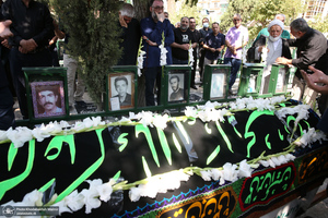 مراسم تشییع و خاکسپاری مادر شهیدان رحمانی - 2