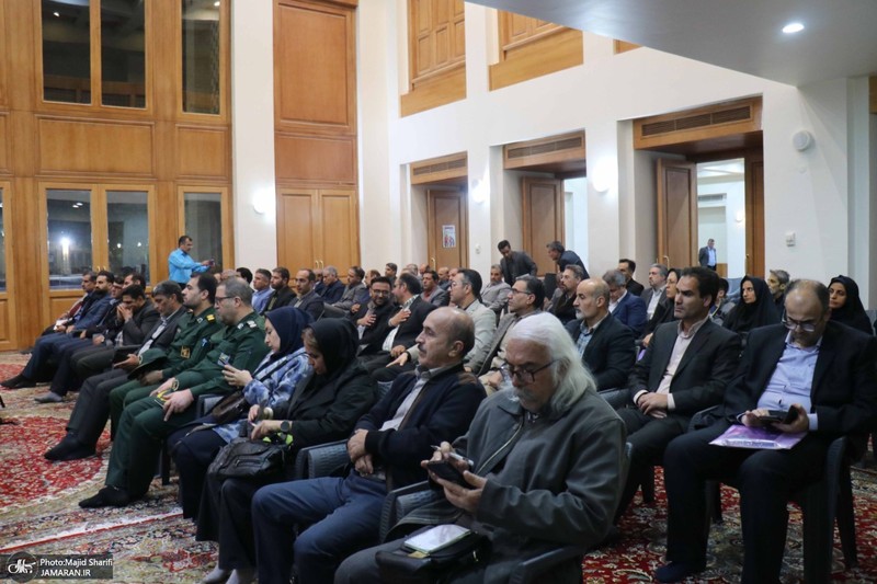 حضور وزیر کار در بیت تاریخی امام در خمین