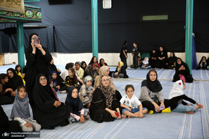 بازدید اقشار مختلف مردم از بیت امام خمینی (س) در جماران