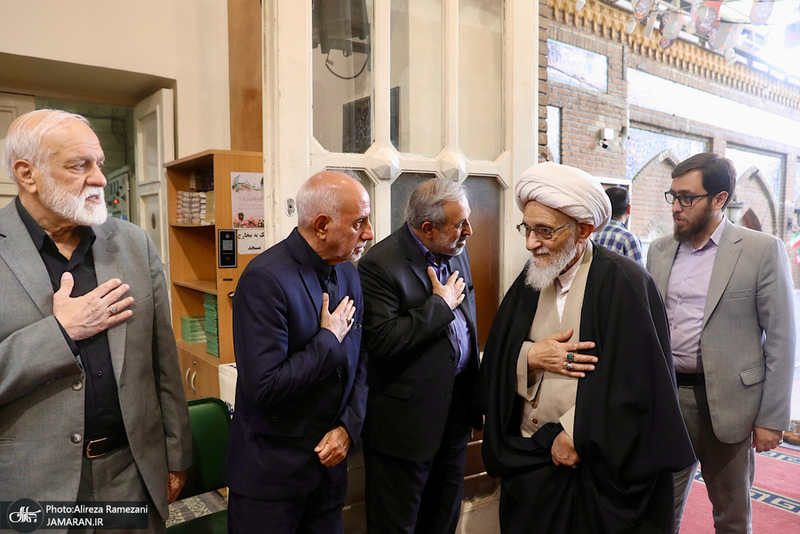 مراسم گراميداشت رهبر شهيد در مسجد فخرآباد