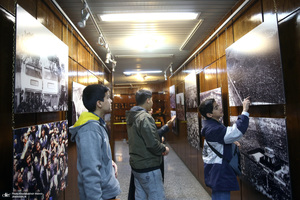 بازدید اقشار مختلف مردم از بیت امام خمینی در جماران