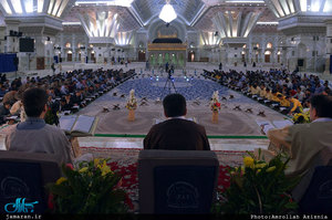 محفل انس با قرآن در حرم مطهر امام خمینی(س)