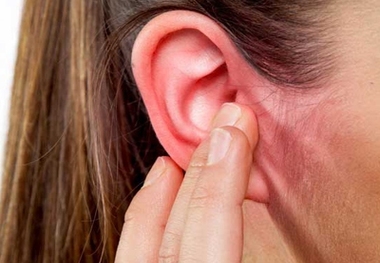 علت خشک شدن پوست گوش چیست؟

