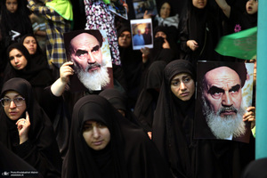 همایش جهانی سه ساله های حسینی در حسینیه جماران 1