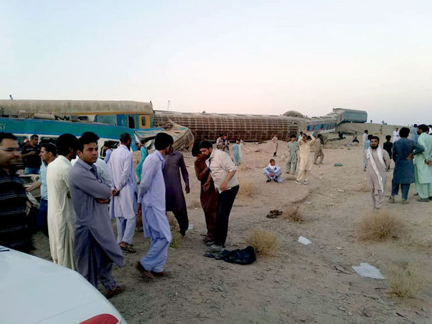 جهانگیری خواستار رسیدگی فوری به حادثه دیدگان قطار زاهدان - تهران شد