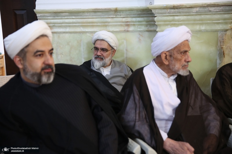 نشست علمی بررسی شخصیت و اندیشه تفسیری شهید آیت الله سید مصطفی خمینی