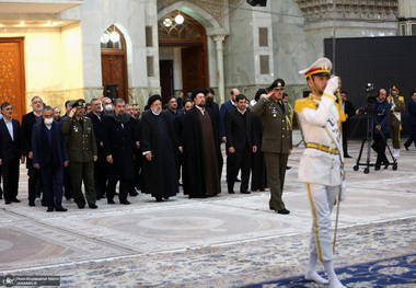 تجدید میثاق رئیس جمهور و اعضای دولت با آرمان های حضرت امام خمینی (س) 