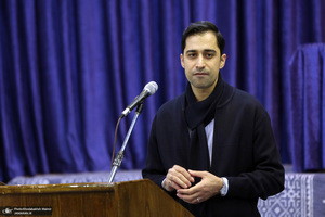 جلسه «انقلاب اسلامی: انتخاب بزرگ ملت ایران»، در حسینیه جماران