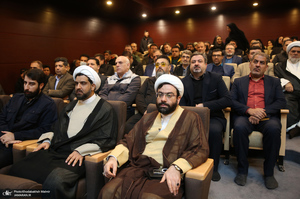 دیدار رئیس، مدیران و جمعی از کارکنان کمیته امداد امام خمینی (ره) با سید حسن خمینی