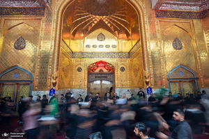 مراسم عزاداری ظهر عاشورا در کربلا