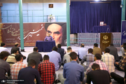 تجدید میثاق دانشجویان با حضرت امام خمینی (س) در جماران 