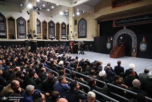 آخرین شب مراسم عزاداری حضرت اباعبدالله الحسین (ع) در حسینیه امام خمینی