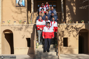 بازدید رئیس جمعیت هلال‌احمر  از بیت تاریخی حضرت امام در خمین