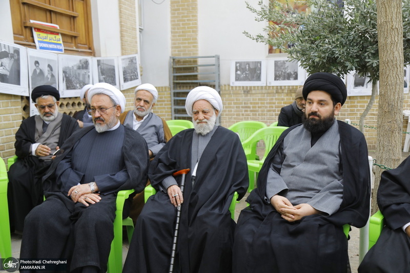 نشست بازخوانی خاطرات امام خمینی و انقلاب اسلامی در قم‎