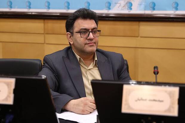 جمالیان، نماینده مجلس: در حالی که طبق قانون هزینه درمان باید رایگان باشد، مصوبه هیئت وزیران هزینه درمان را افزایش داد/ آزاد کردن قیمت دارو خلاف قانون است/ مصوبه جدید دولت هزینه درمان بیماران را چهار برابر می‌کند