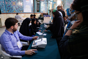 انتخابات ریاست جمهوری چهاردهم در حسینیه ارشاد