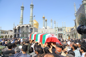 تشییع مرحوم آیت الله عباسعلی سلیمانی (ره) در حرم مظهر حضرت معصومه (س)