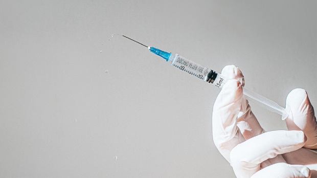 چه کسانی برای دریافت واکسن کرونا در اولویت هستند؟