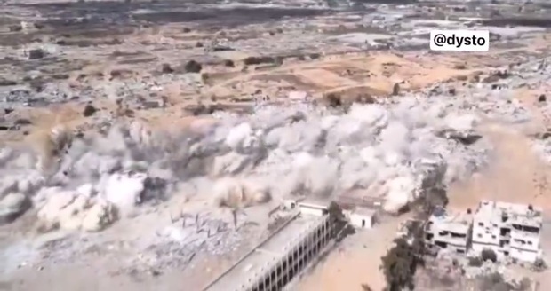 اسرائیل همچنان خانه‌ها در رفح را منفجر می کند + فیلم