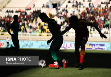 مربی فوتبال: مشخص نبودن آغاز لیگ مانند آب در هاون کوبیدن است