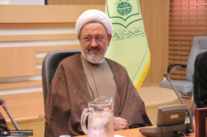 رونمایی از کتاب بررسی «نظریه خطابات قانونی»