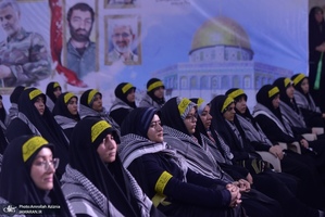 گردهمایی مسئولین بسیج دانشجویی و طلاب بسیجی در حرم امام با سخنرانی رئیس‌جمهور پزشکیان (7)