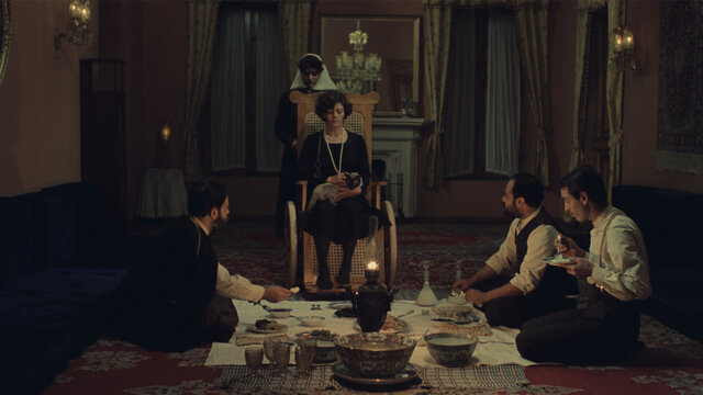 فهرست ۱۰۰ فیلم برتر با یک فیلم ایرانی