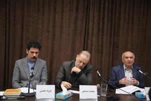 نشست نقد و بررسی کتاب «نبرد قدرت در ایران در دوره جمهوری اسلامی»