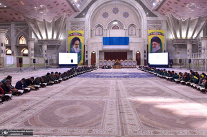 محفل انس با قرآن در حرم مطهر امام خمینی(س)