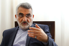 علاءالدین بروجردی عضو کمیسیون امنیت ملی و سیاست خارجه مجلس: عراقچی مستقیم پیشنهاد ایران را به ویتکاف داد/ همه افرادی که برای توافق به تهران آمدند، به سفارش آمریکا بوده/ اگر قیمت نفت به ۱۵۰ دلار هم برسد، برای ما شرط‌‎هایمان مهم است