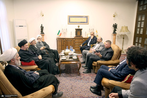 حضور سید حسن خمینی در سفارت واتیکان